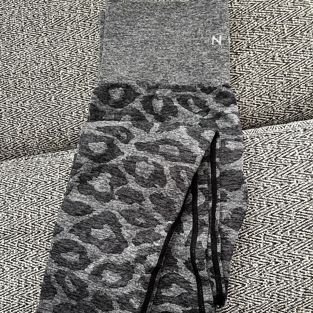 Size small black & gray cheetah NVGTN leggings